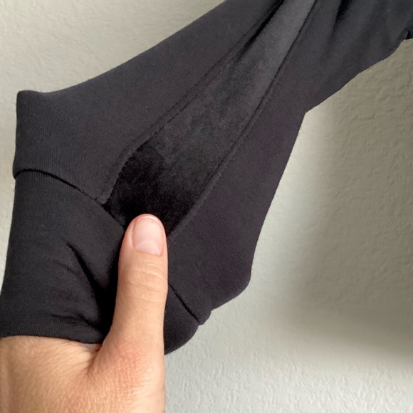 \All in Motion\ NWT Cozy Fleece Hoodie in Black - Picture 6 of 14